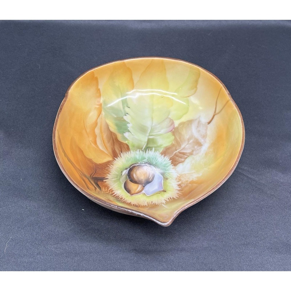 Vintage Morimura Nippon Hand Painted Porcelain Hazelnut Nut Bowl Three Footed